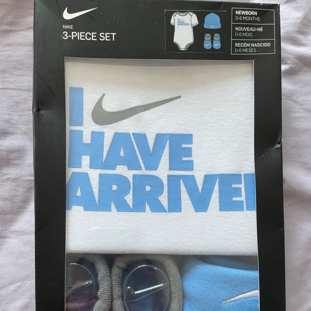 Brand New Nike 3 piece set